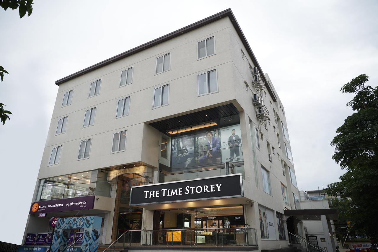 The Atithi Niwas Hotel Indore Zewnętrze zdjęcie