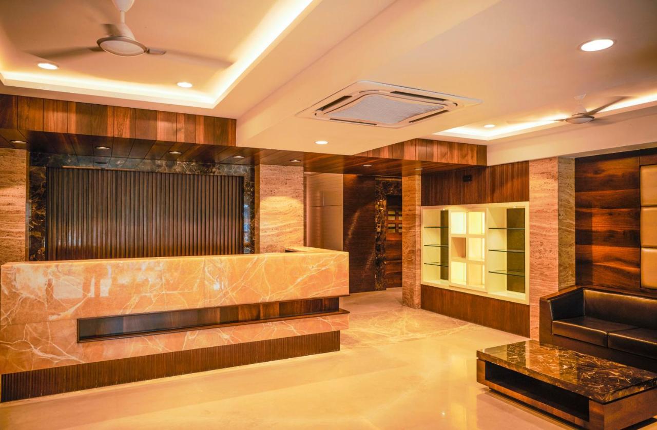 The Atithi Niwas Hotel Indore Zewnętrze zdjęcie