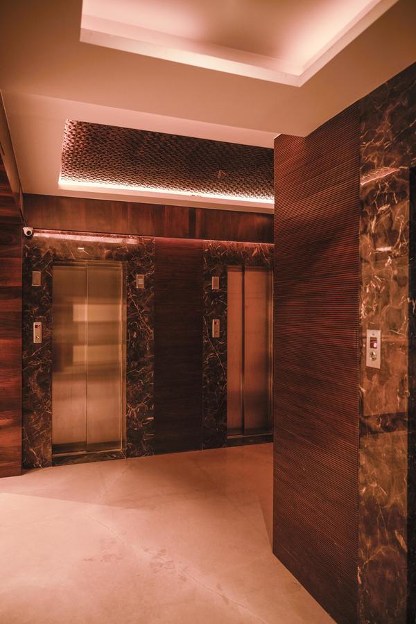 The Atithi Niwas Hotel Indore Zewnętrze zdjęcie